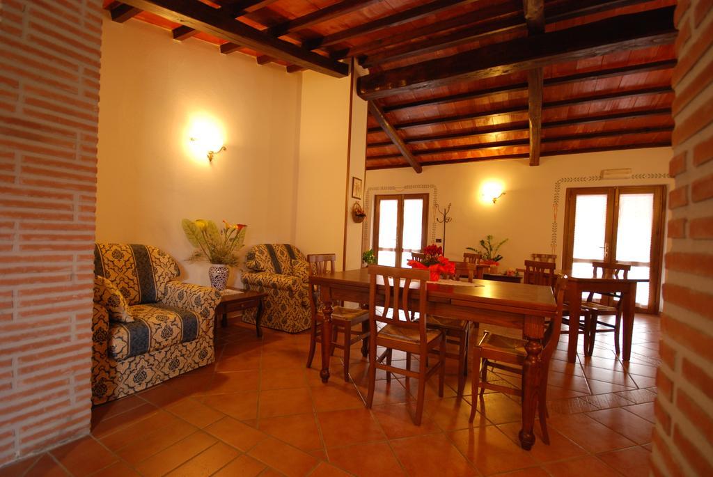 Agriturismo La Baroncella Montemerano Exterior photo